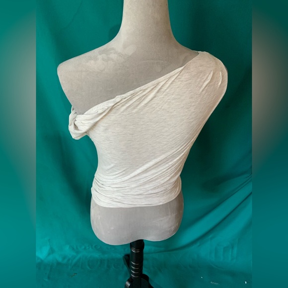 Tic Toc Elegant One-Shoulder Asymmetric Gray Double Layer Top - Picture 3 of 4